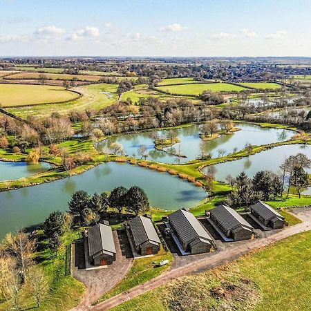 Makins Lodges Nuneaton Exterior foto